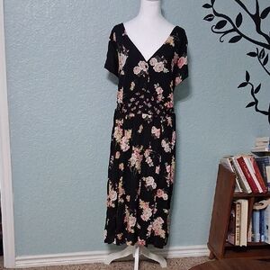 Torrid Black Floral Midi Dress